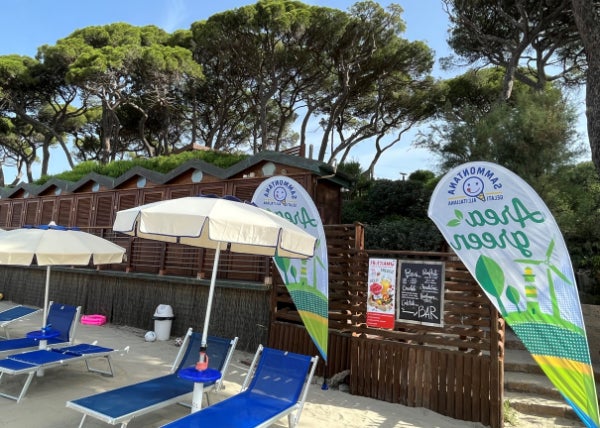 <pre>FOLLONICA (GR)</pre>BAGNO IL BOSCHETTO