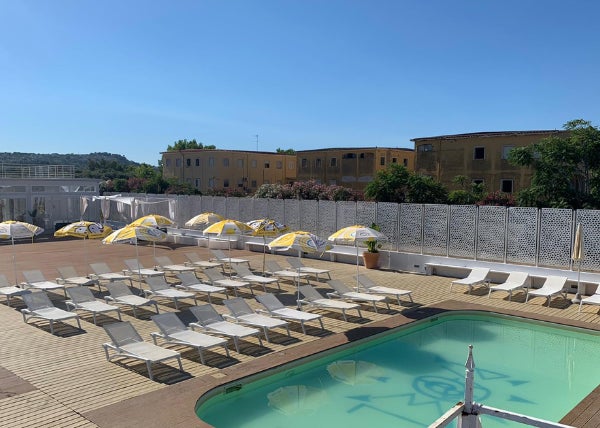 <pre>BACOLI (NA)</pre>KALAKIMÈ BEACH RESORT